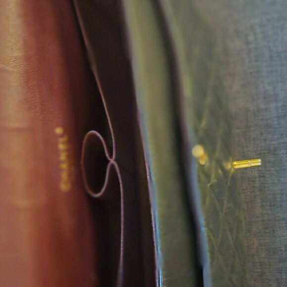 Chanel large classic handbag - Picture 2 of 3